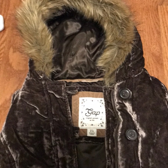 Vests - Picture 4 of 4